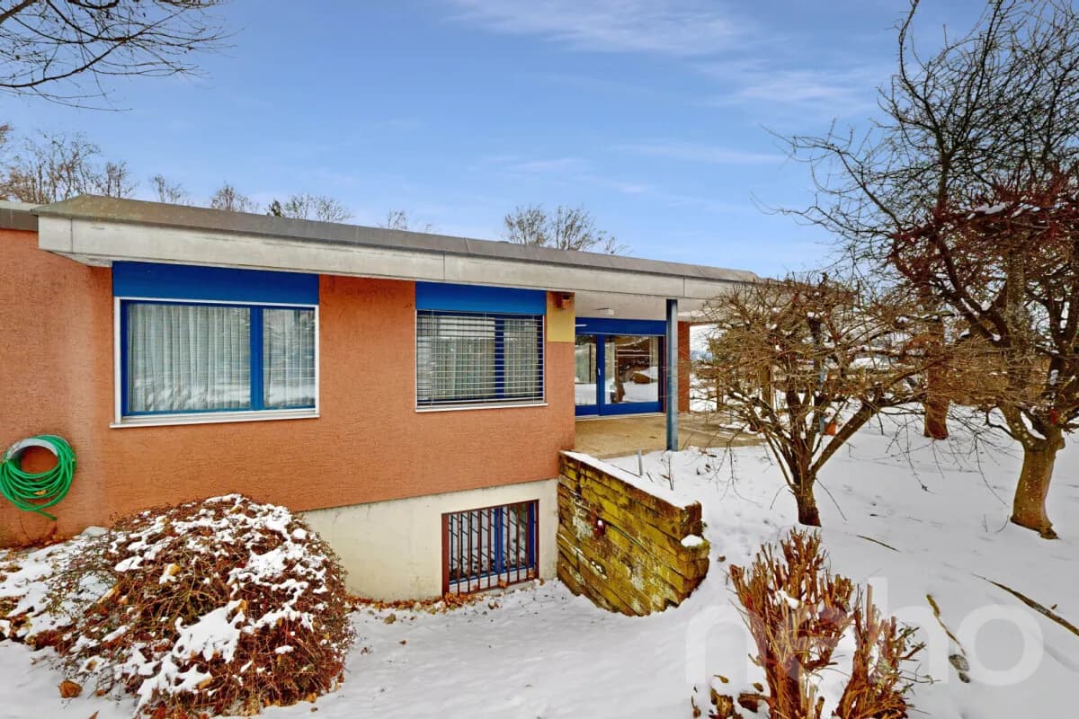 Ruhiges Wohnen mit Weitsicht - Einfamilienhaus in Worb