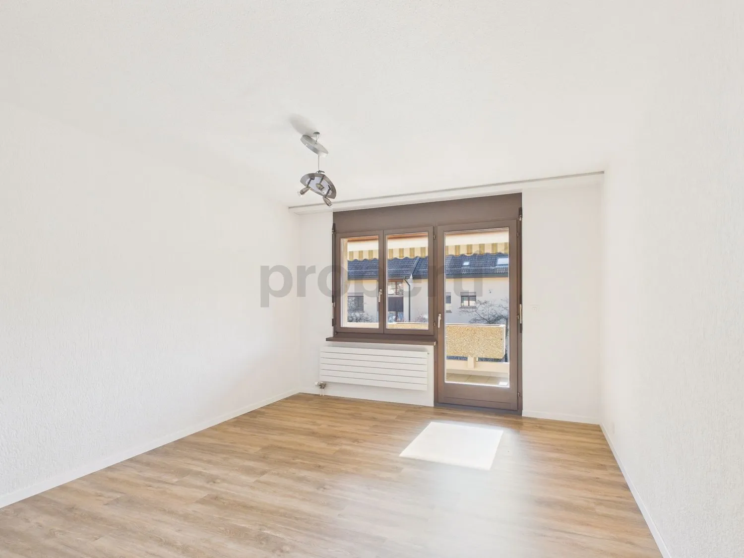 Moderne 4.5-Zimmer-Wohnung mit schönem Balkon