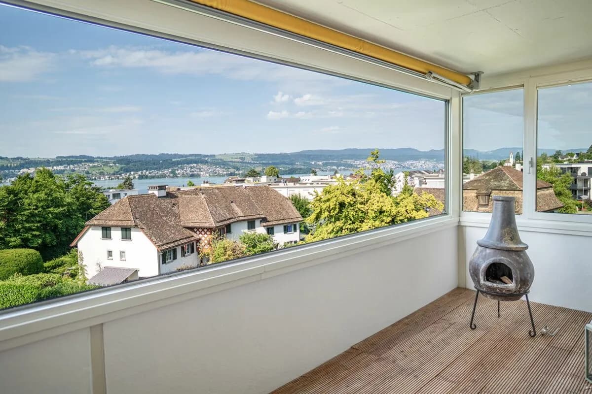 Hübsche 4.5-Zimmer-Wohnung mit toller Seesicht