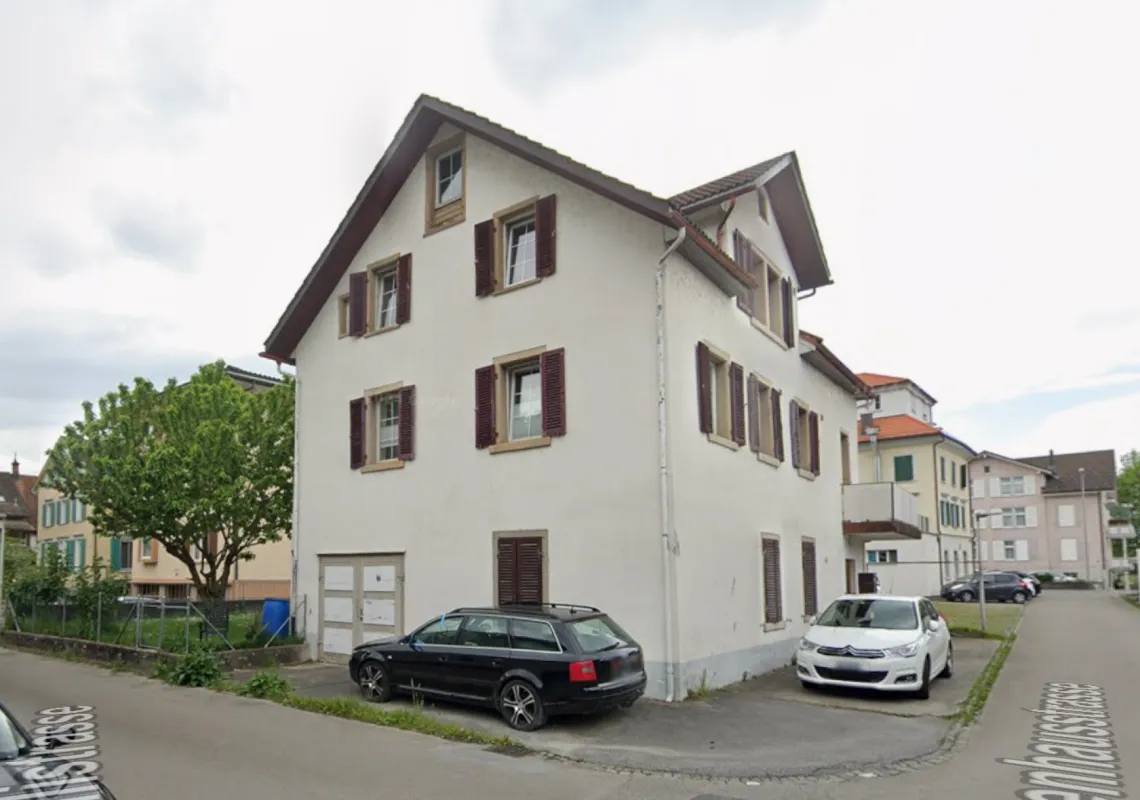 Schmucke 3 Zi Wohnung