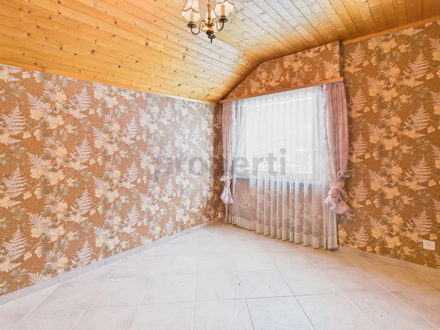 Grosszuegiges 6.5-Zimmer Einfamilienhaus mit Garten an einzigartiger Lage an der Aare in Interlaken