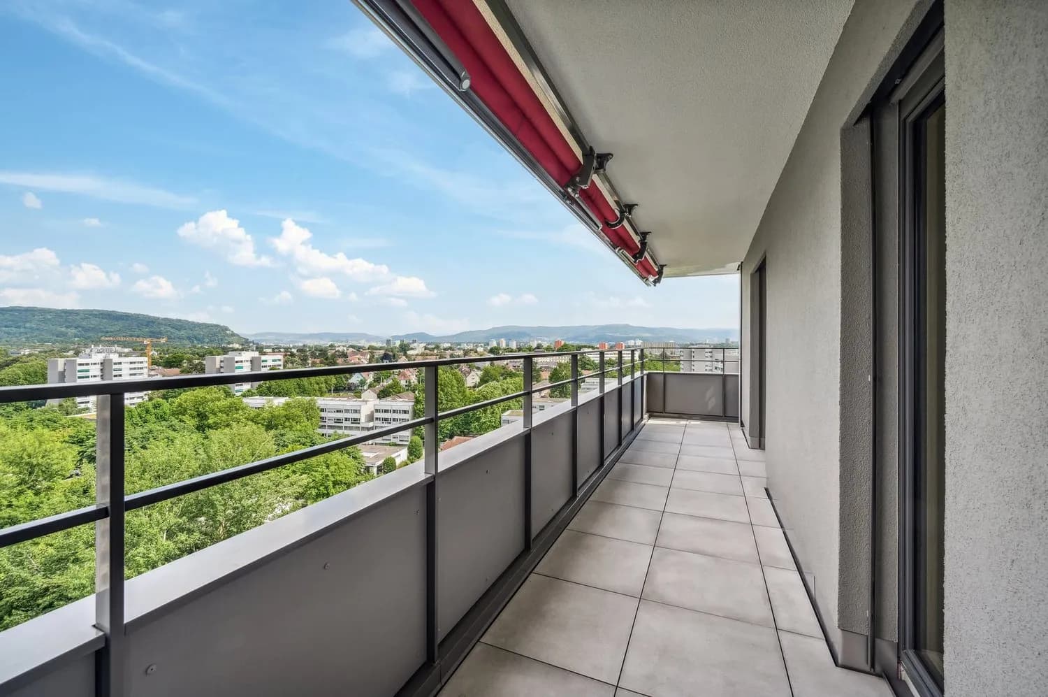 Moderne 4.5-Zimmer-Wohnung – nahezu neuwertig