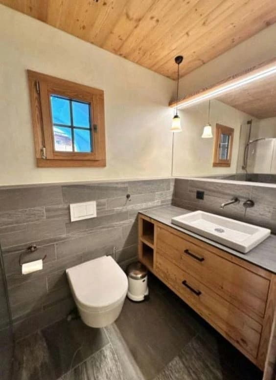 Moderne 5.5-Zimmer-Maisonette mit Tiefgarage, Laax