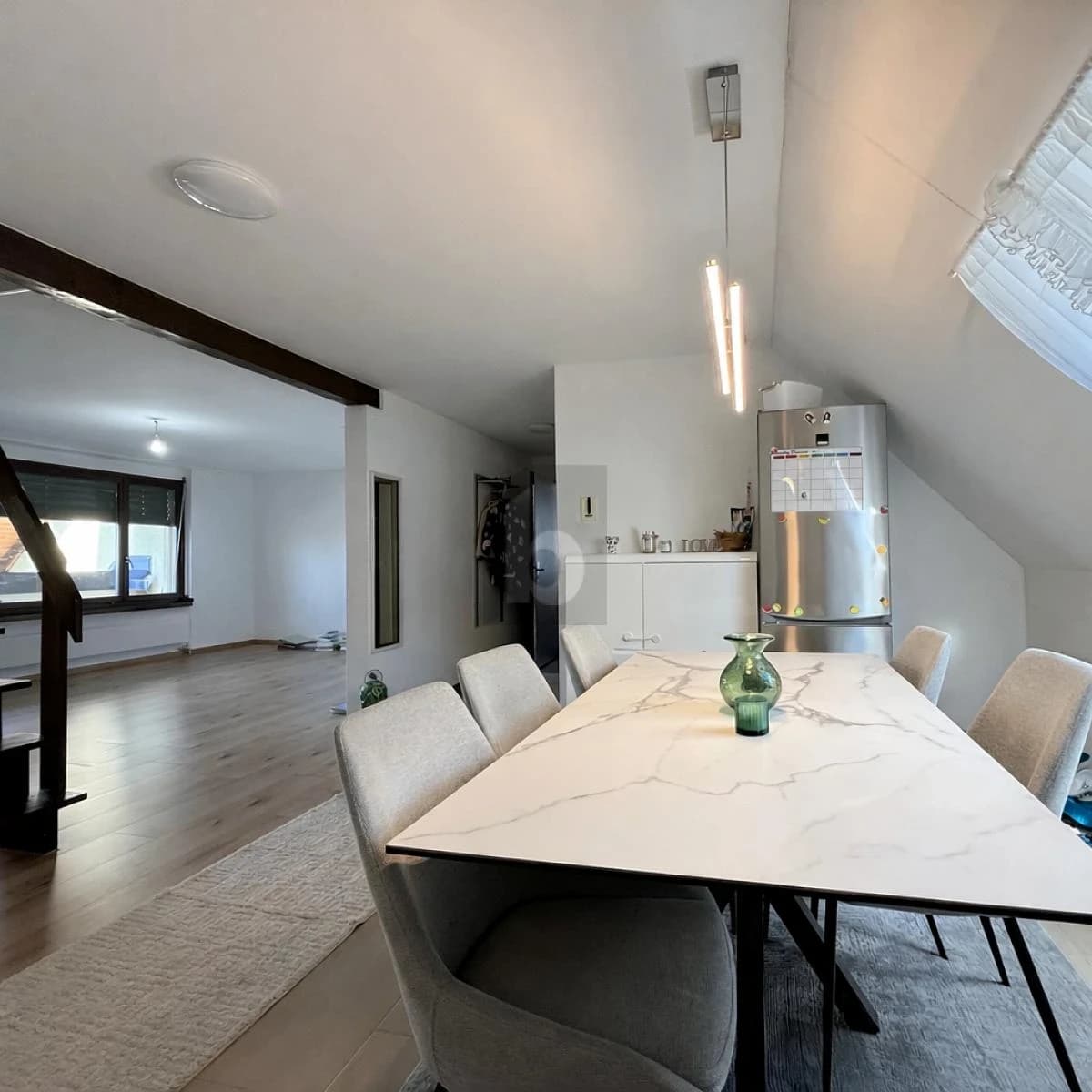 VIEL PLATZ, LICHTDURCHFLUTET UND ZENTRAL