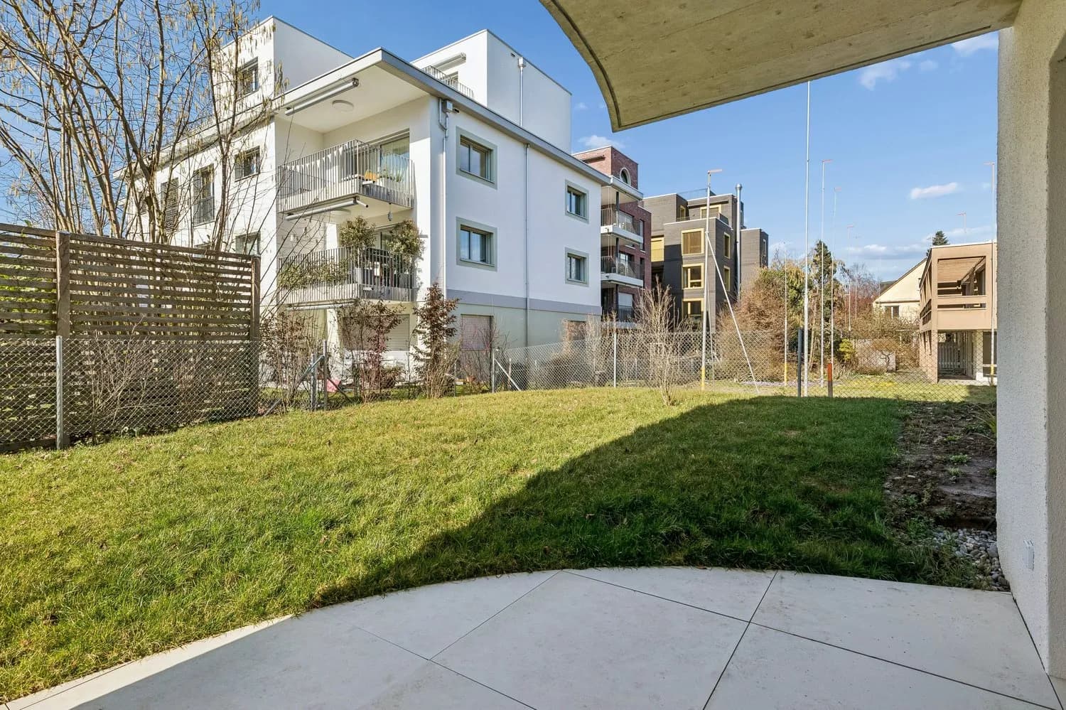 Neubau 2.5-Zimmer-Gartenwohnung mit privatem Aussenbereich in Oerlikon