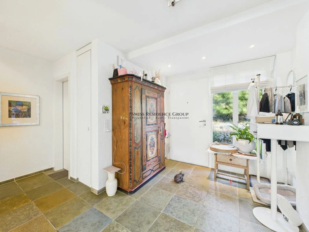 Sonniger Wohntraum an der Goldküste - grosszügiges 5.5-Zimmer-Reihenhaus am Waldrand