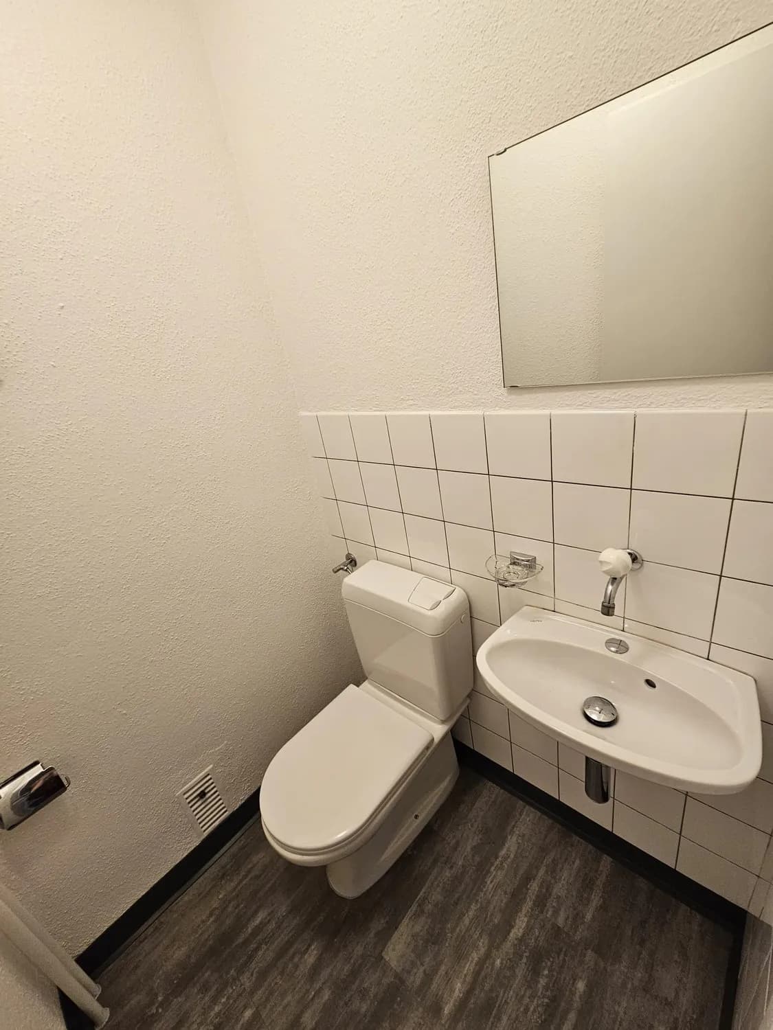 Zentrale Lage - mit Blick ins Grüne!