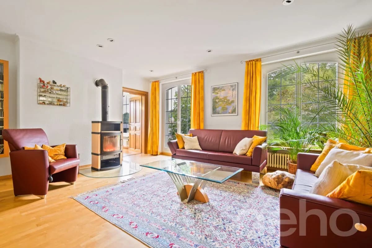 Landhausvilla mit viel Raum: wohnen, arbeiten und geniessen nahe Basel