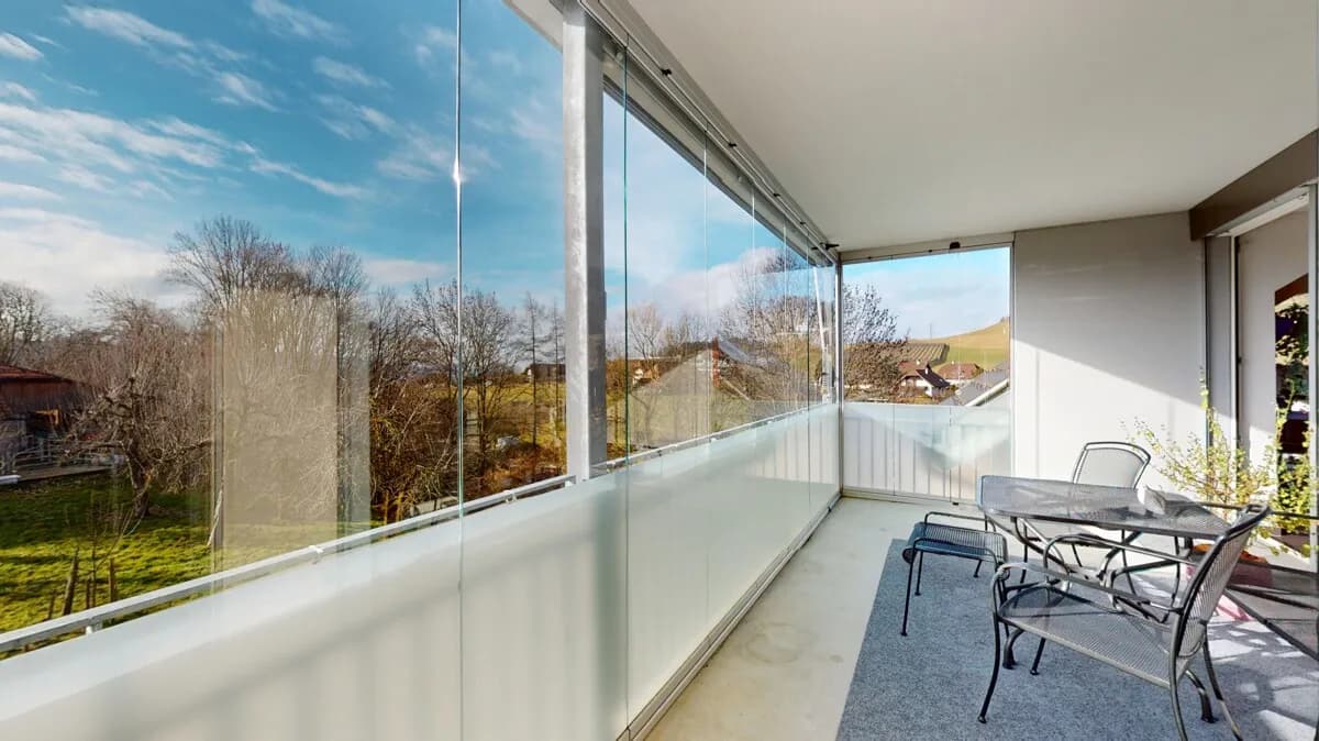 LICHTDURCHFLUTETE 5.5-ZIMMER- DACHWOHNUNG MIT AUSGEBAUTEM DACHRAUM