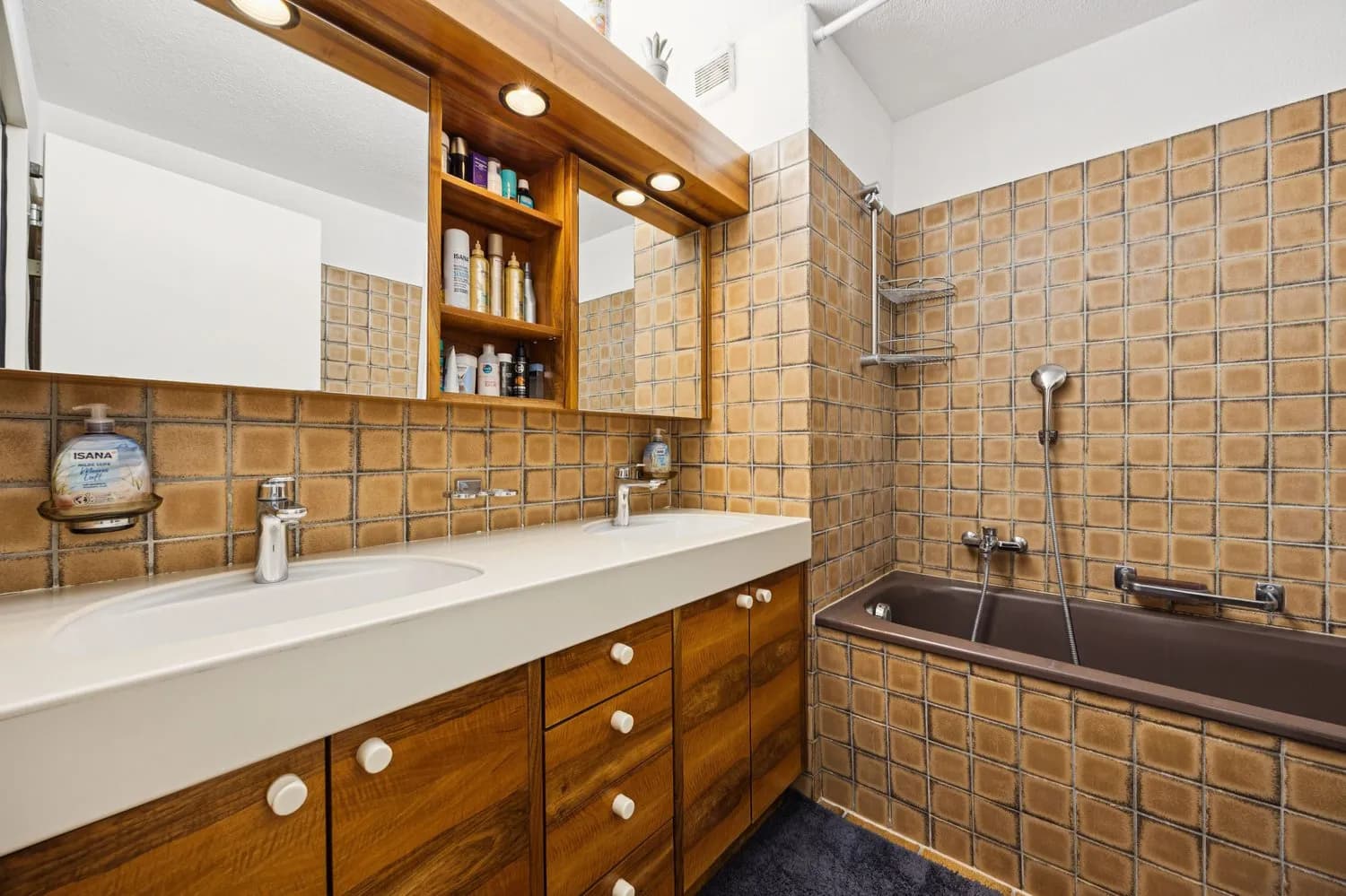 Wohnen wie im Einfamilienhaus: 5.5-Zimmer-Duplexwohnung