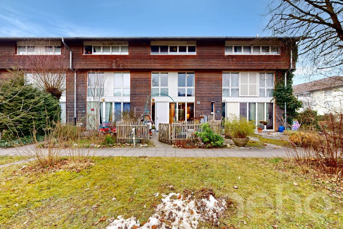 4.5-Zimmer-Reihenmittelhaus mit Garten und ausgebautem Dachgeschoss