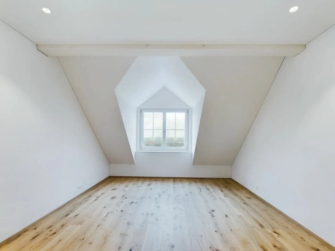 Moderne 4.5-Zimmerwohnung Dachgeschoss mit Weitblick