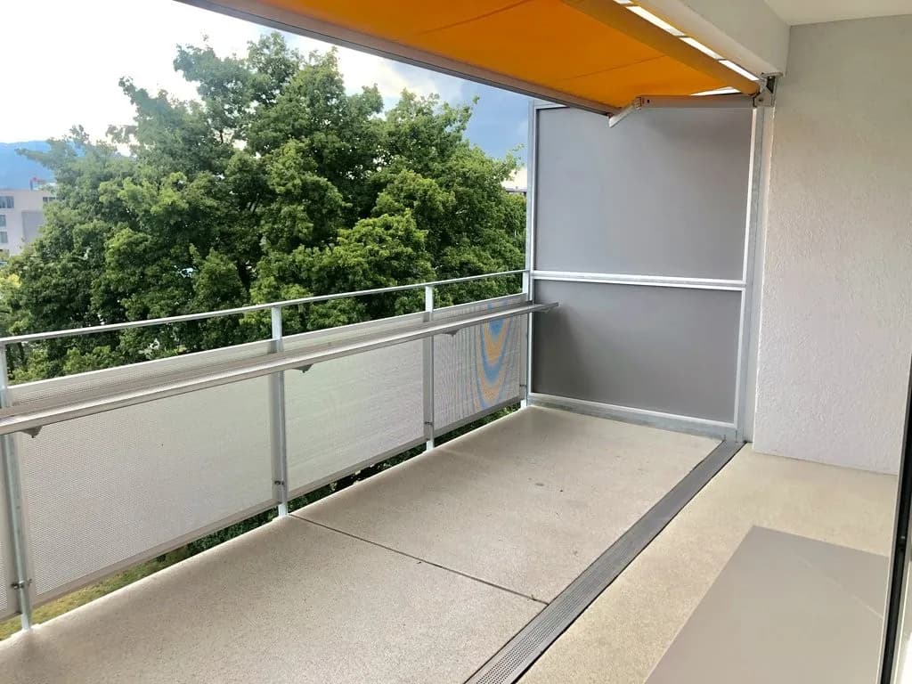 Moderne 3.5-Zimmerwohnung mit Balkon