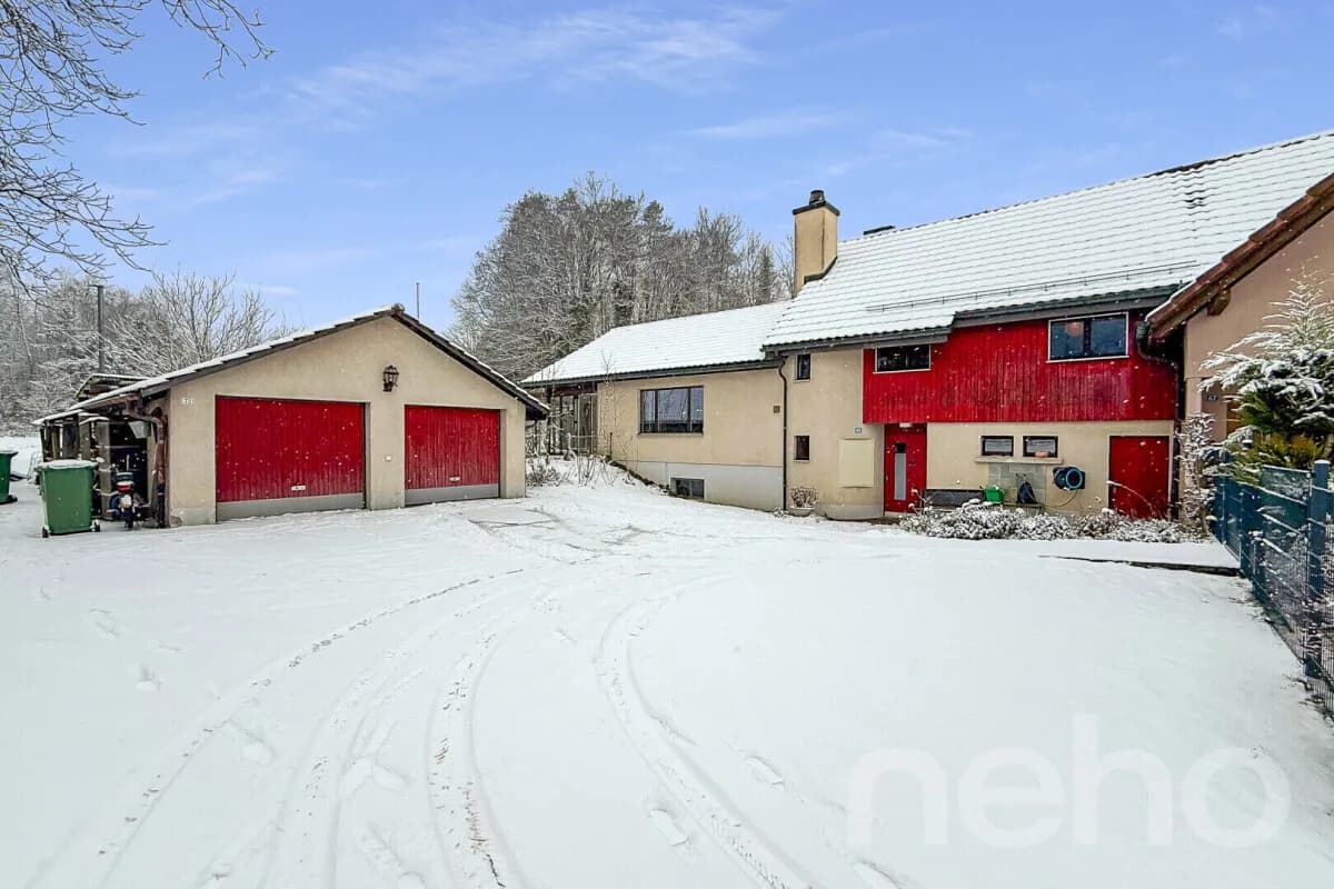 Grosszügiges 4.5-Zimmer-Doppeleinfamilienhaus