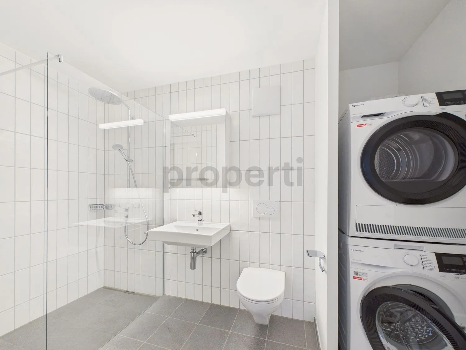 Moderne 2.5-Zimmer-Wohnung mit Balkon, Basel