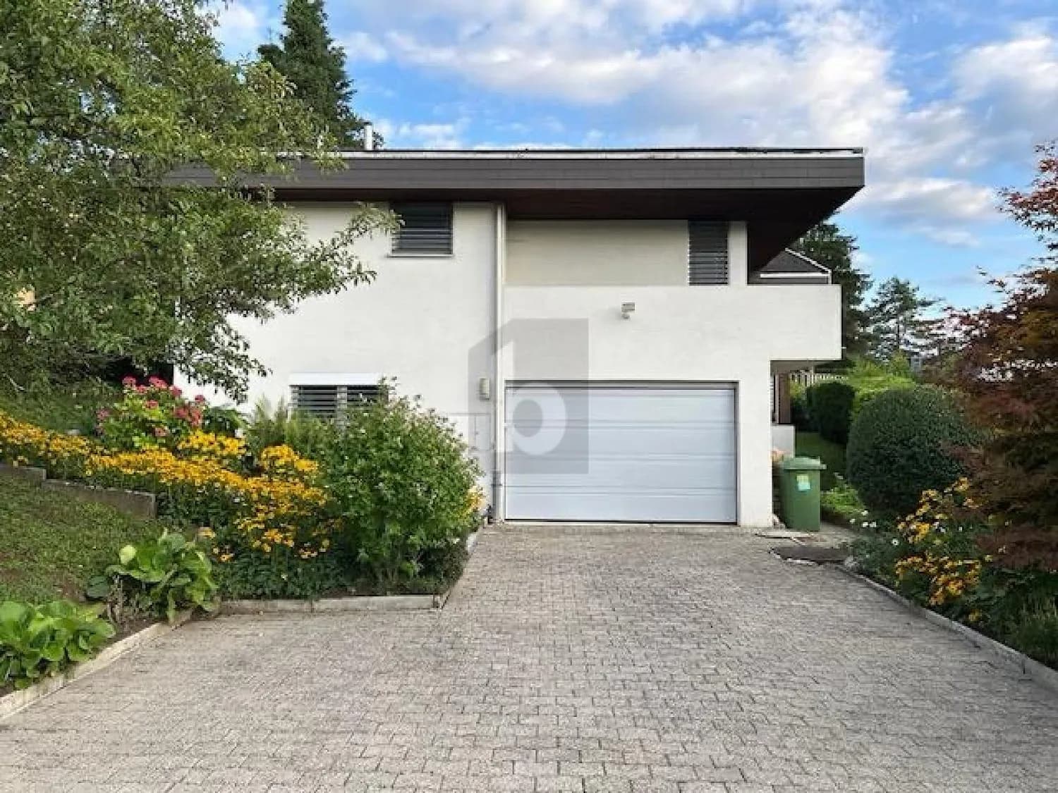 CHARMANT, IDYLLISCH, RUHIG