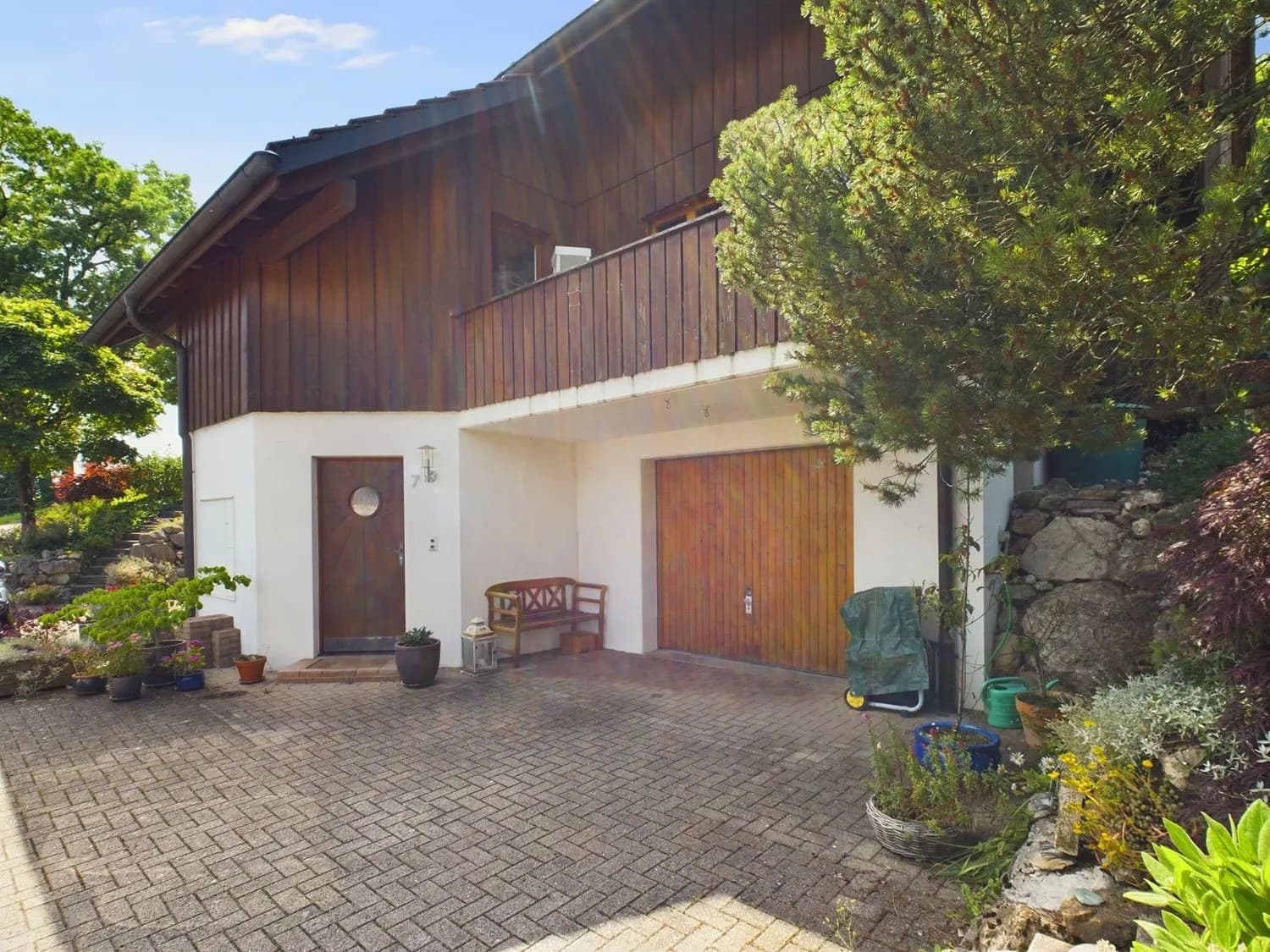 Modernes 4.5-Zimmer-Reihenhaus mit Garten in Niederbipp