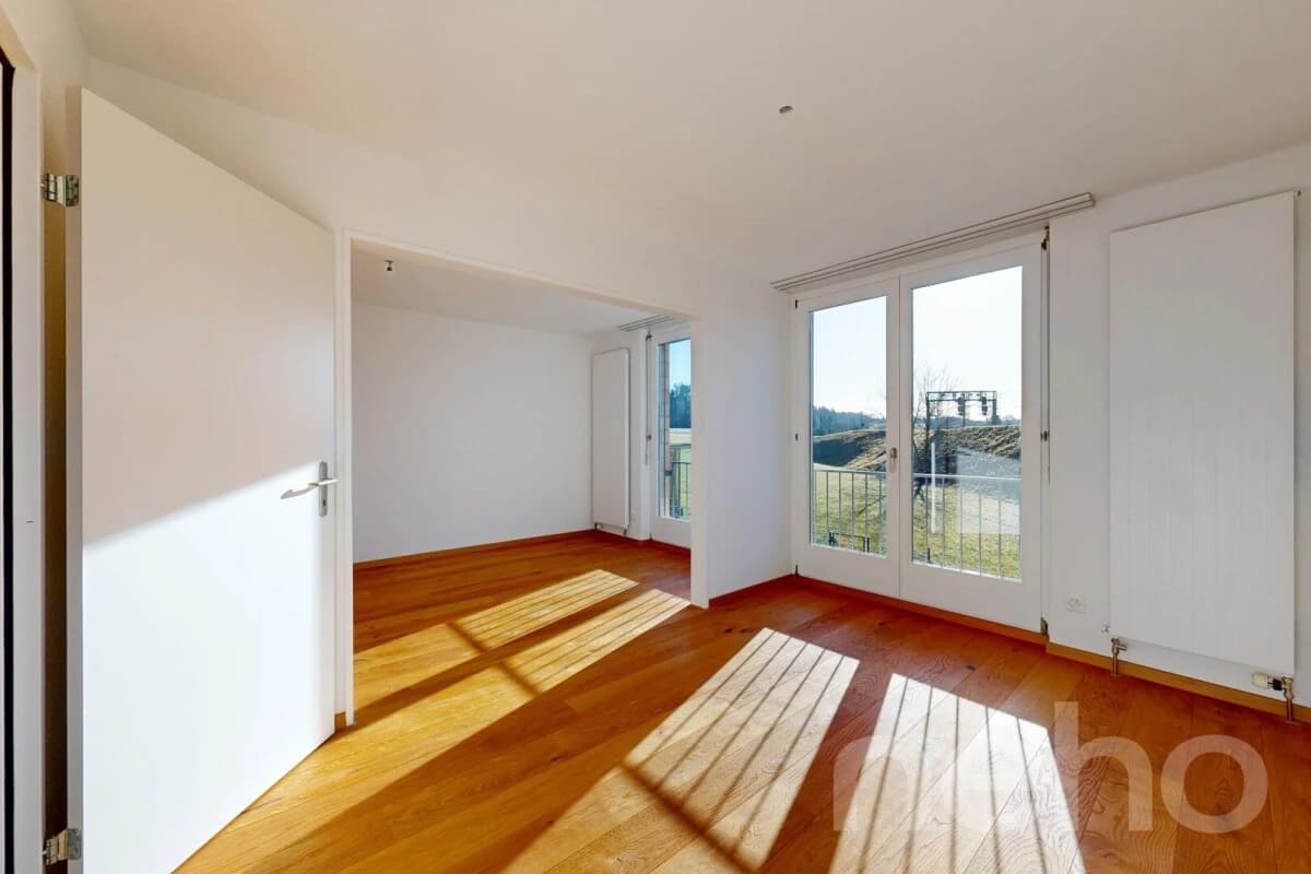 Attraktives 5.5-Zimmer-Reihenmittelhaus mit Blick ins Grüne