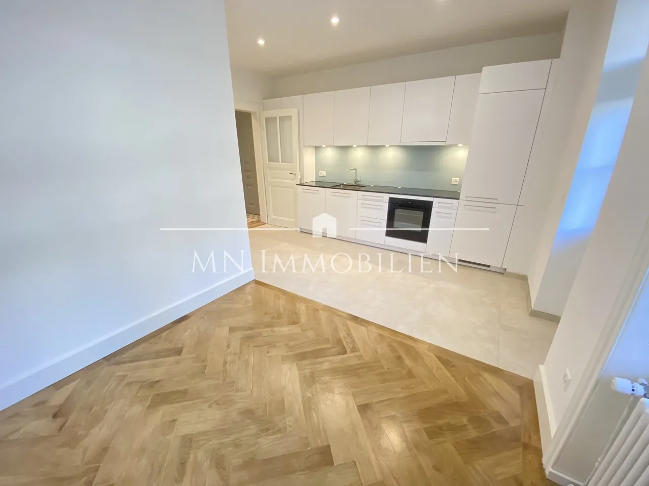 Exklusive 2.5-Zimmer-Wohnung mit Gartensitzplatz nahe Messe Basel