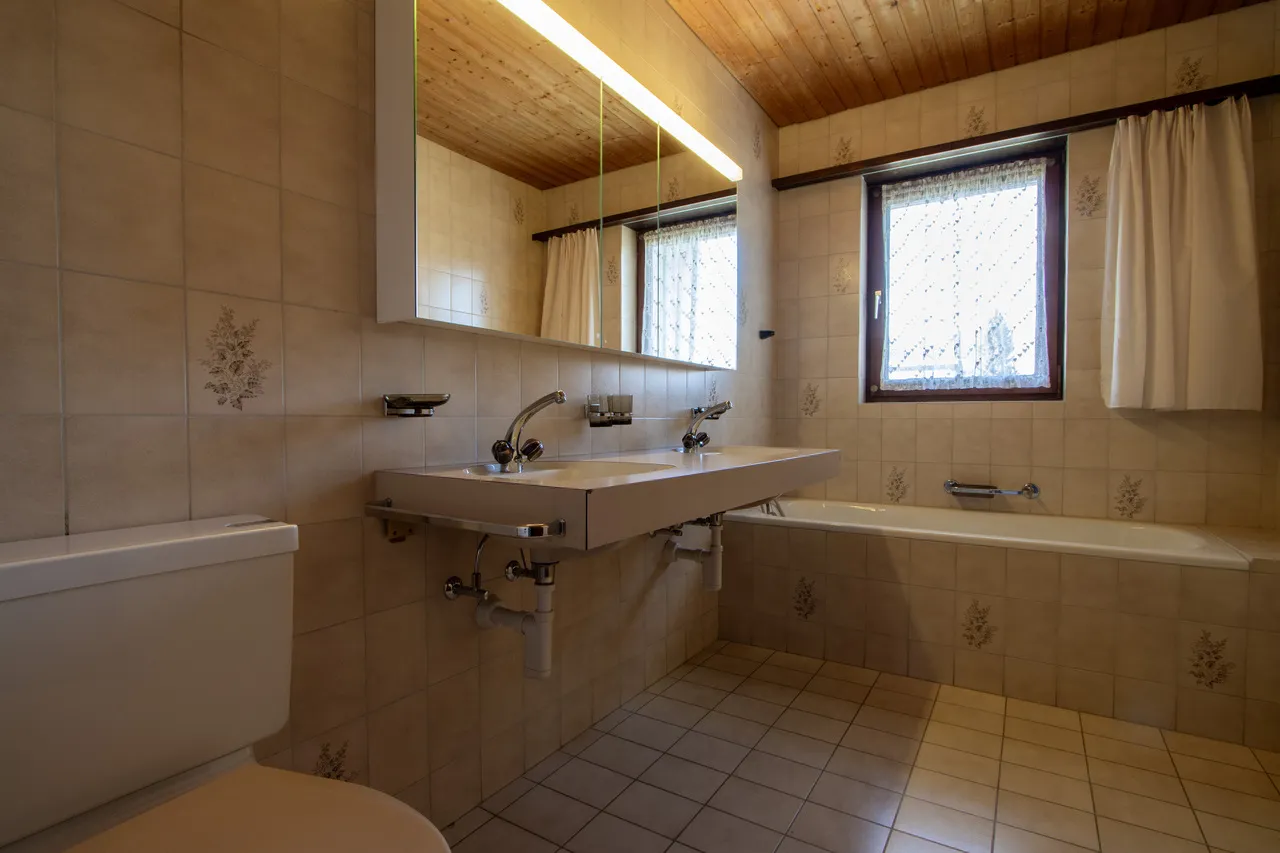 Gepflegtes 4.5-Zimmer Einfamilienhaus mit grosszügigem Umschwung