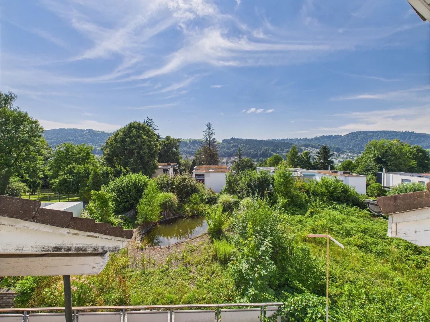 Grosszügige Villa mit Ausbaupotenzial mit Pilatusblick