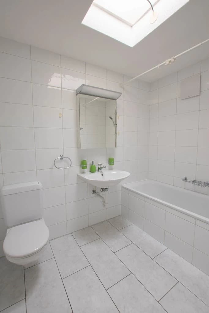 Attikawohnung mit grosser Terrasse an ruhiger Lage zu vermieten