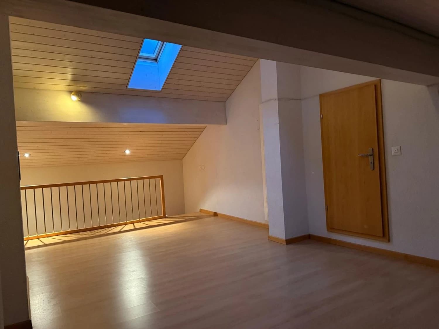 Charmantes 6.5-Zimmer-Einfamilienhaus mit grosszügigem Stauraum, Glarus Süd