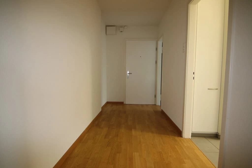 Schöne 3.5-Zimmerwohnung beim Letzigrundstadion zu vermieten