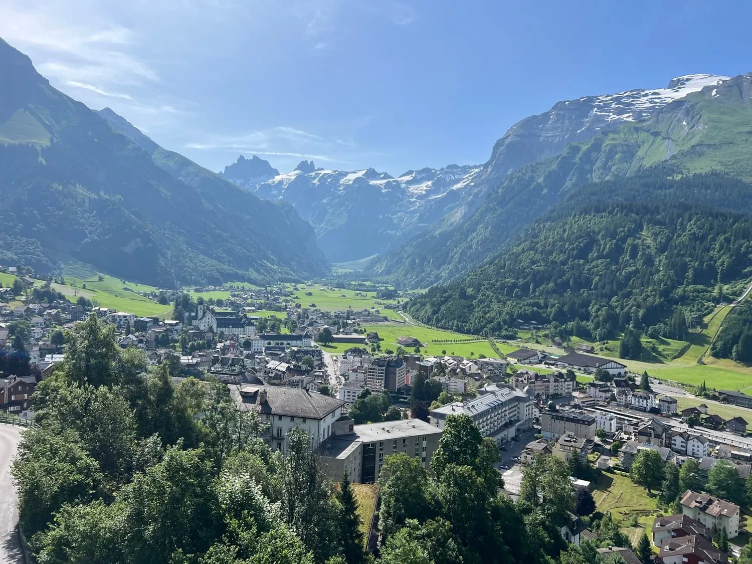 Hoch oben leben mit Aussicht  einzigartig und nachhaltig
