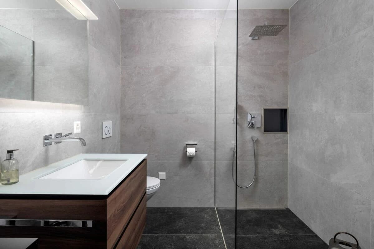 Raum für hohe Ansprüche: Terrassenwohnung im Leisihalden-Quartier