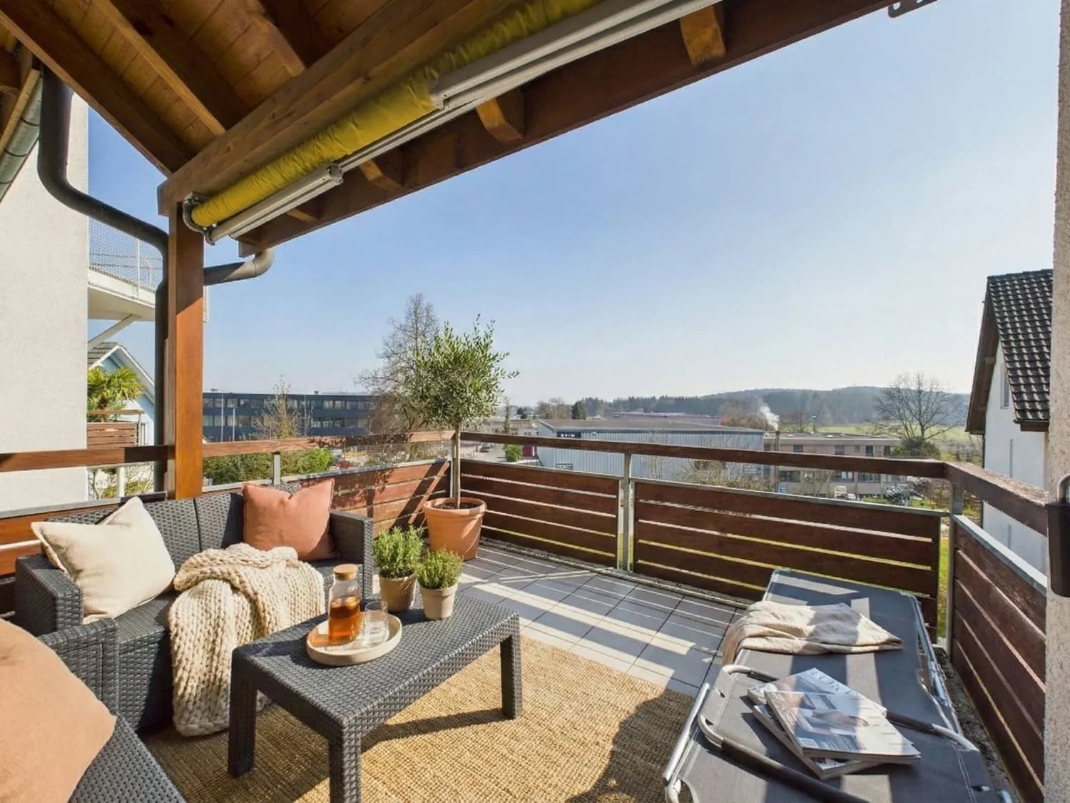 Grosszuegige 5-Zimmer-Wohnung mit Balkon in Affoltern am Albis