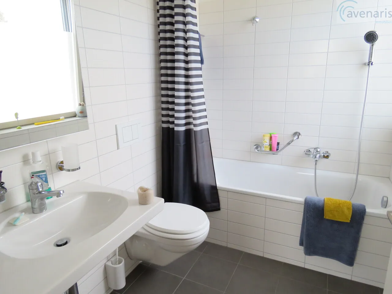 Sonnige 4.5-Zimmer-Wohnung mit Balkon und grosser Dachterrasse