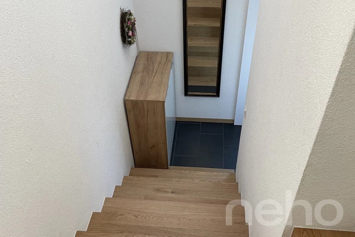 Moderne 2.5-Zimmer-Attikawohnung mit Terrasse und Weitsicht