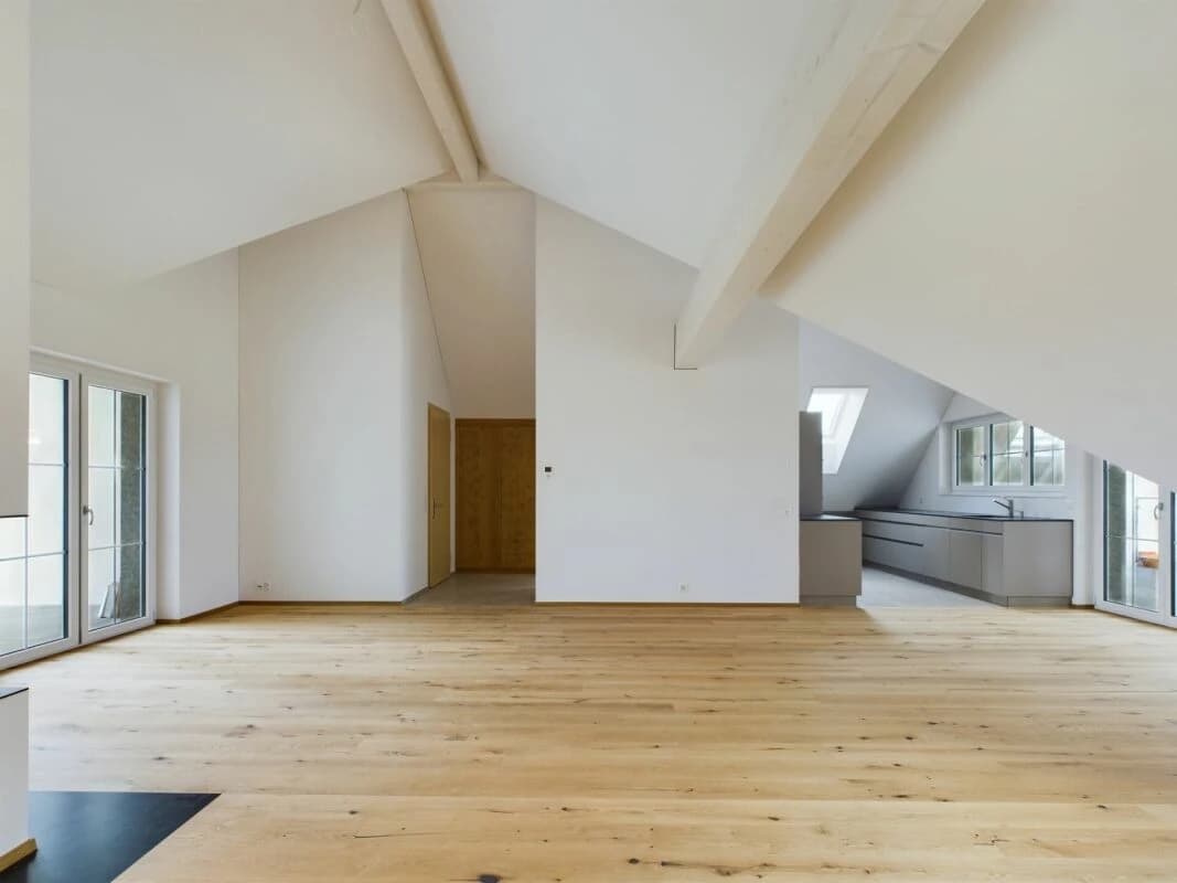 Moderne 4.5-Zimmerwohnung Dachgeschoss mit Weitblick