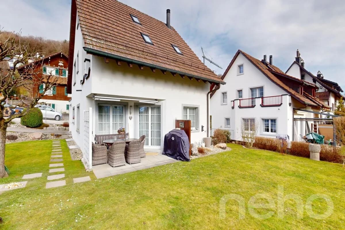 Einfamilienhaus mit Garten in Niederwenigen, nähe Zürich