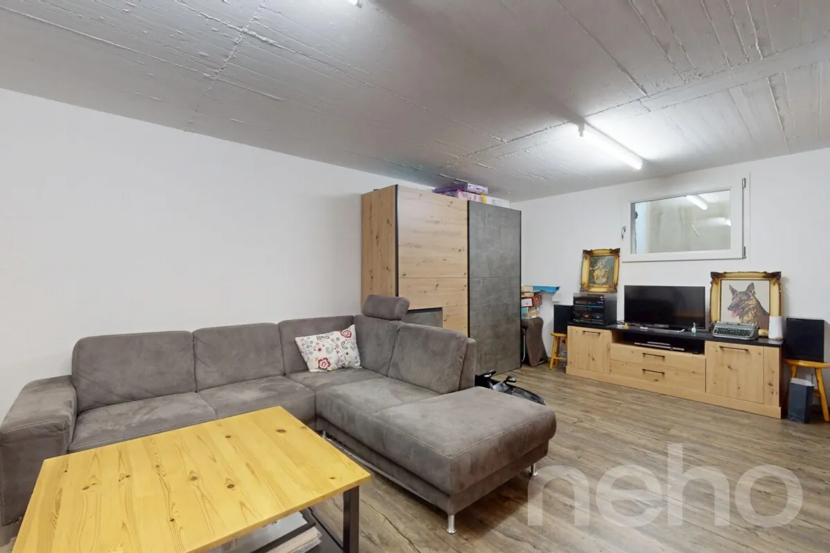 Familientraum mit Whirlpool, Garten, Terrassen und viel Platz