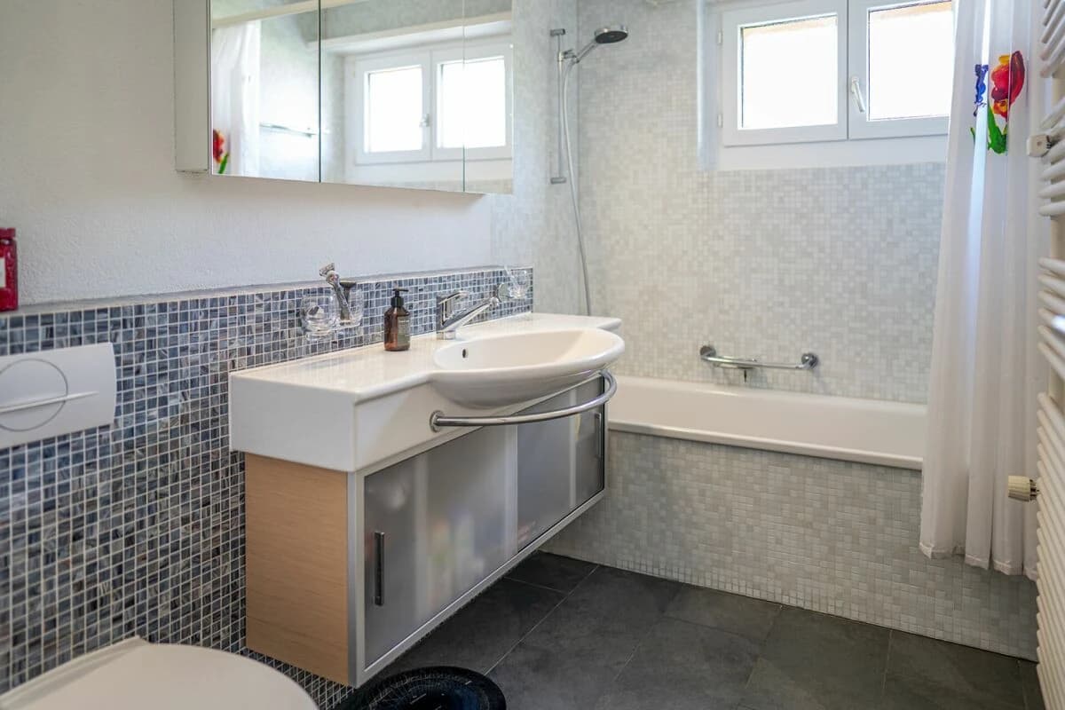 Hübsche 4.5-Zimmer-Wohnung mit toller Seesicht