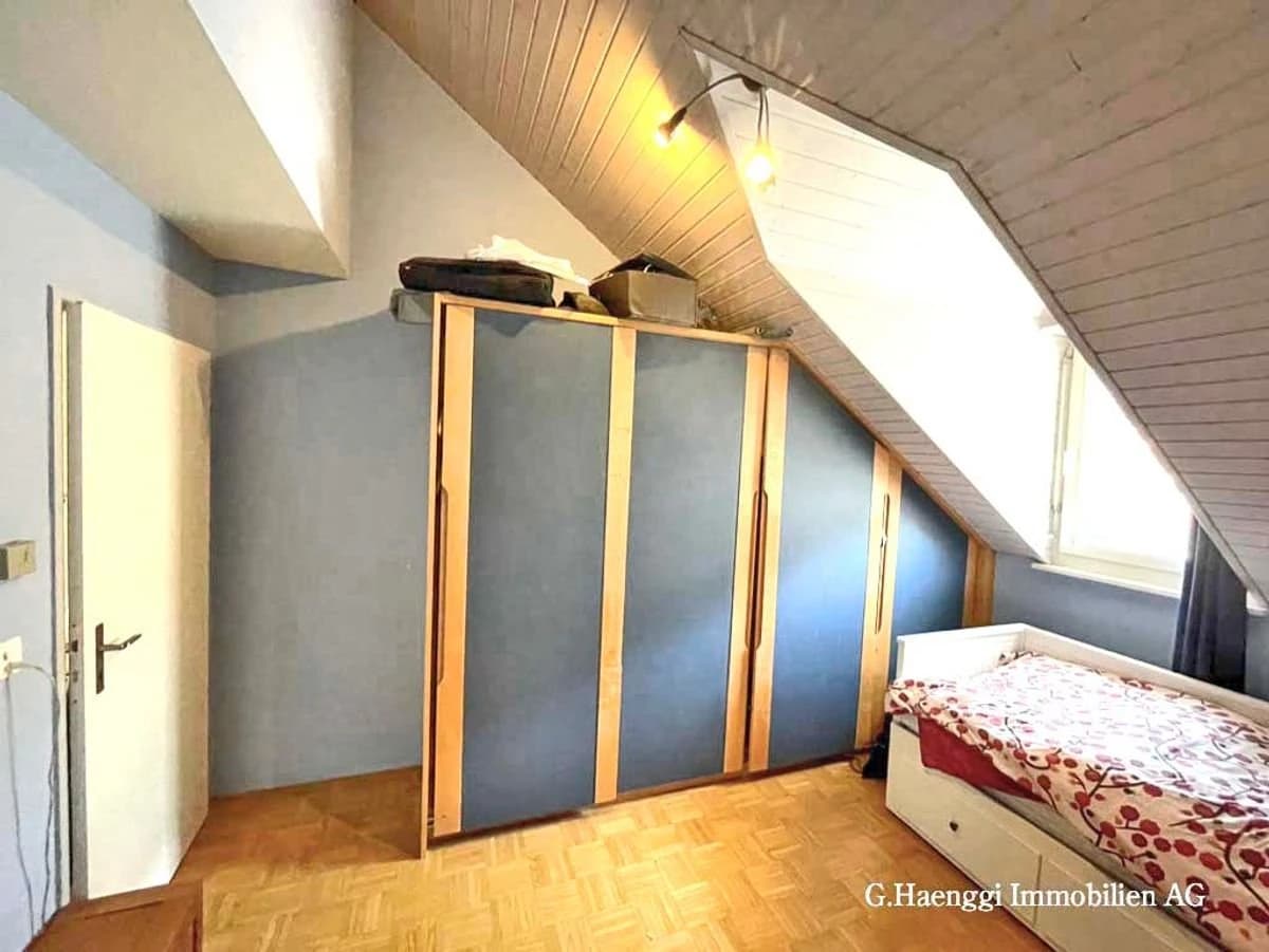 Grosszügige, helle 5 1?2 Zi-Maisonette-Wohnung mit Balkon in der Altstadt