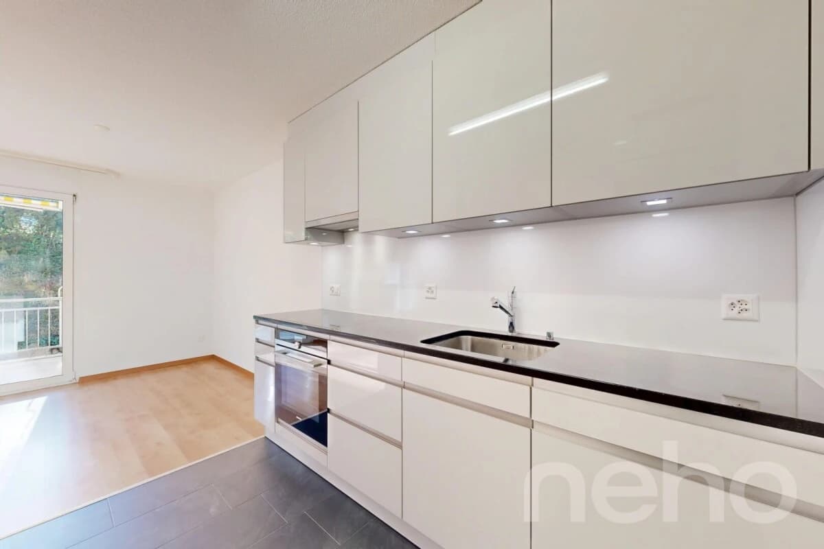 Lichtdurchflutete 3.5-Zimmer-Wohnung in Samstagern