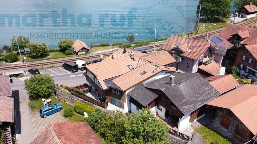 Haus mit zwei 2-Zimmer-Wohnungen mit Airbnb Vermietung