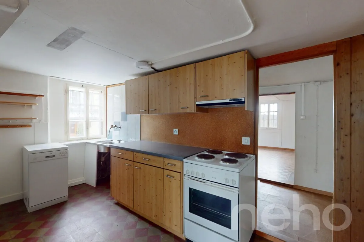 Denkmalgeschütztes 8-Zimmer Doppeleinfamilienhaus an zentraler Lage