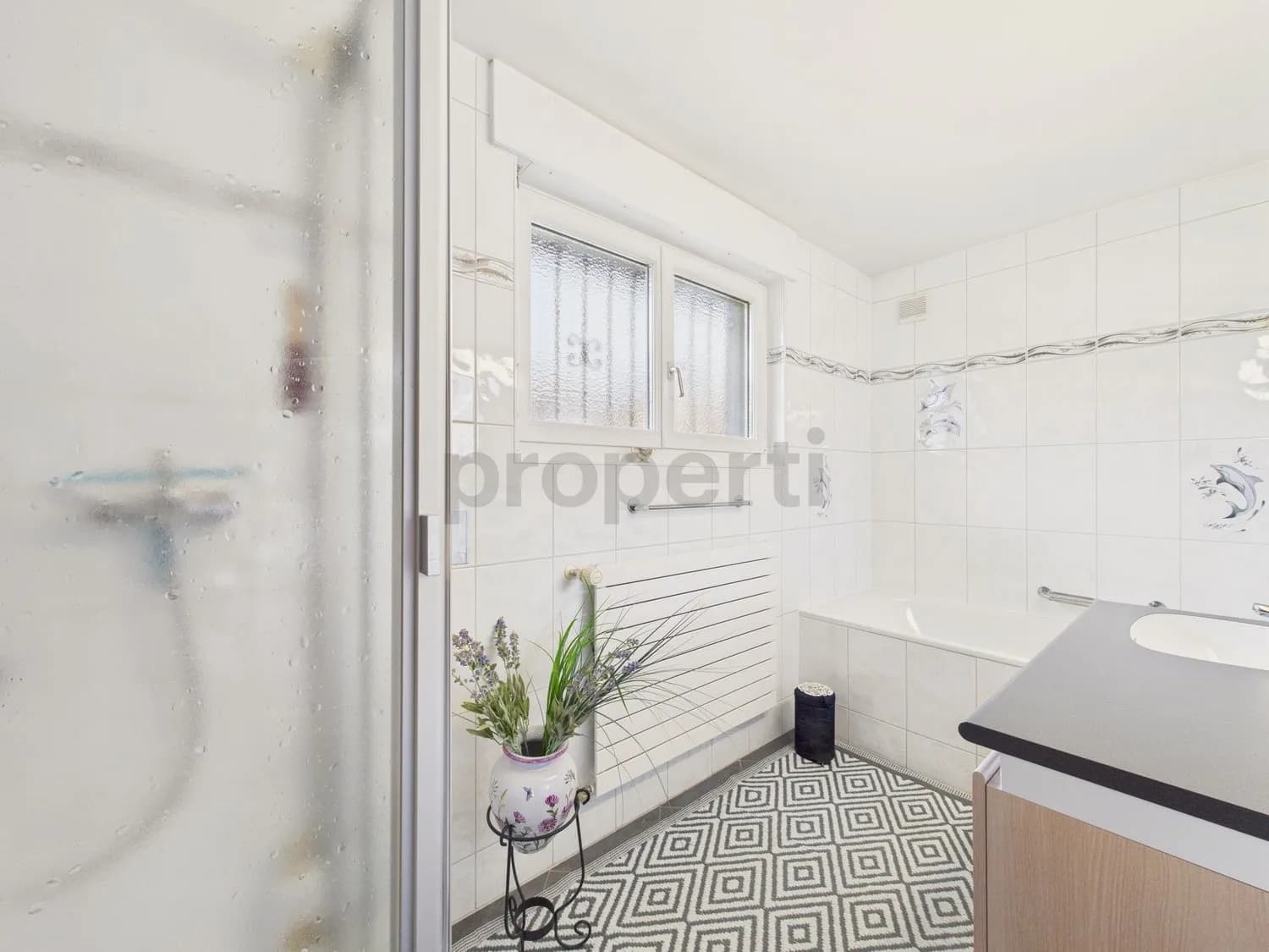 Modernes 5.5-Zimmer-Einfamilienhaus mit Garten in Safnern