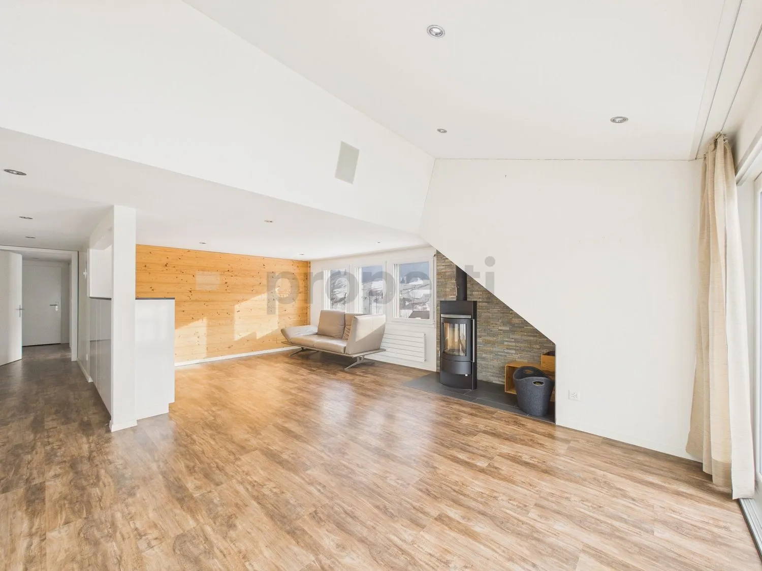 Charmante 3.5-Zimmer-Wohnung mit Balkon in Urnäsch