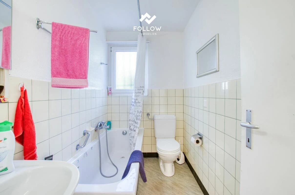 Wohnen mit Weitblick, Zweifamilienhaus an bester Hanglage