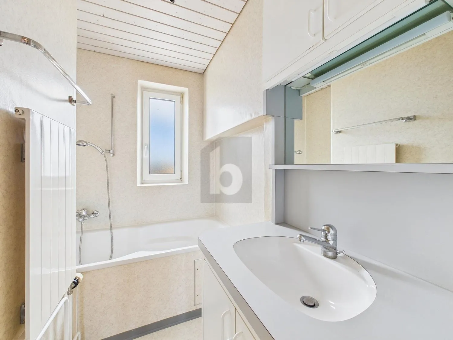 RUSTIKAL UND GEMÜTLICH