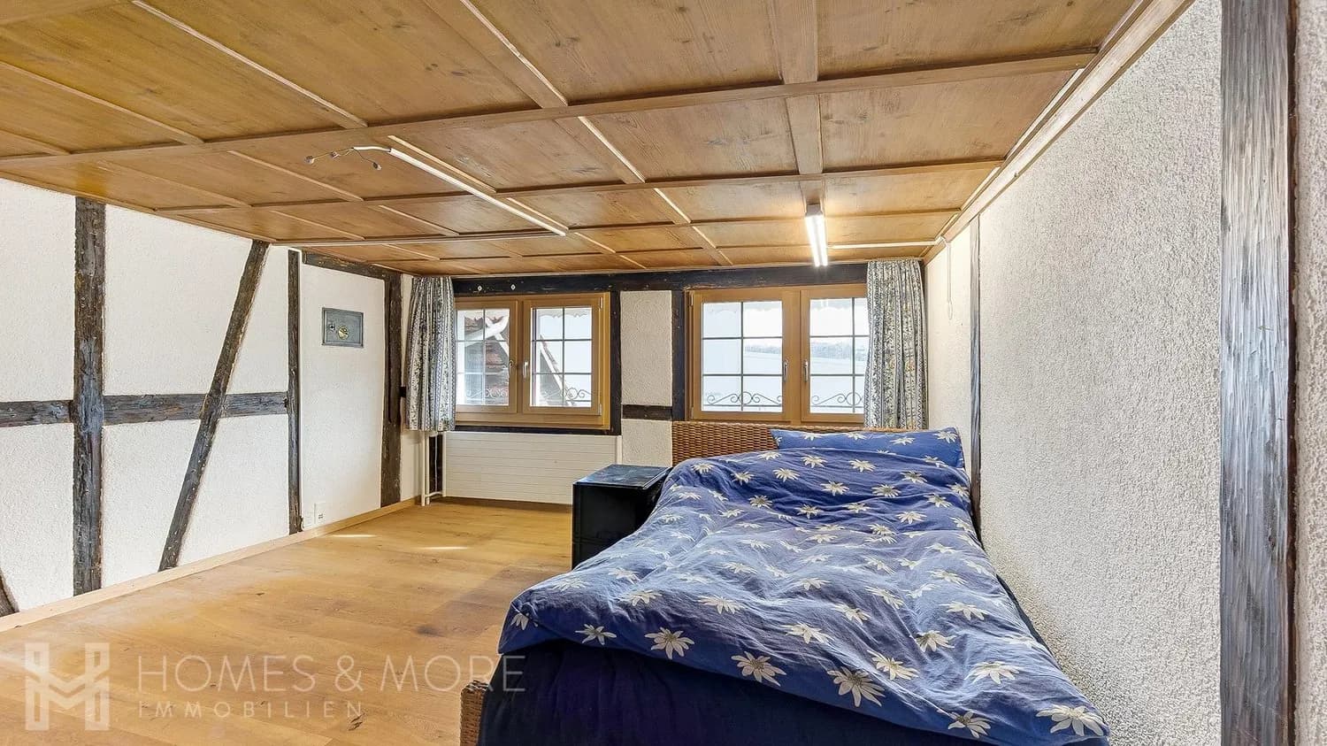 GROSSZÜGIGE LIEGENSCHAFT MIT EINLIEGERWOHNUNG