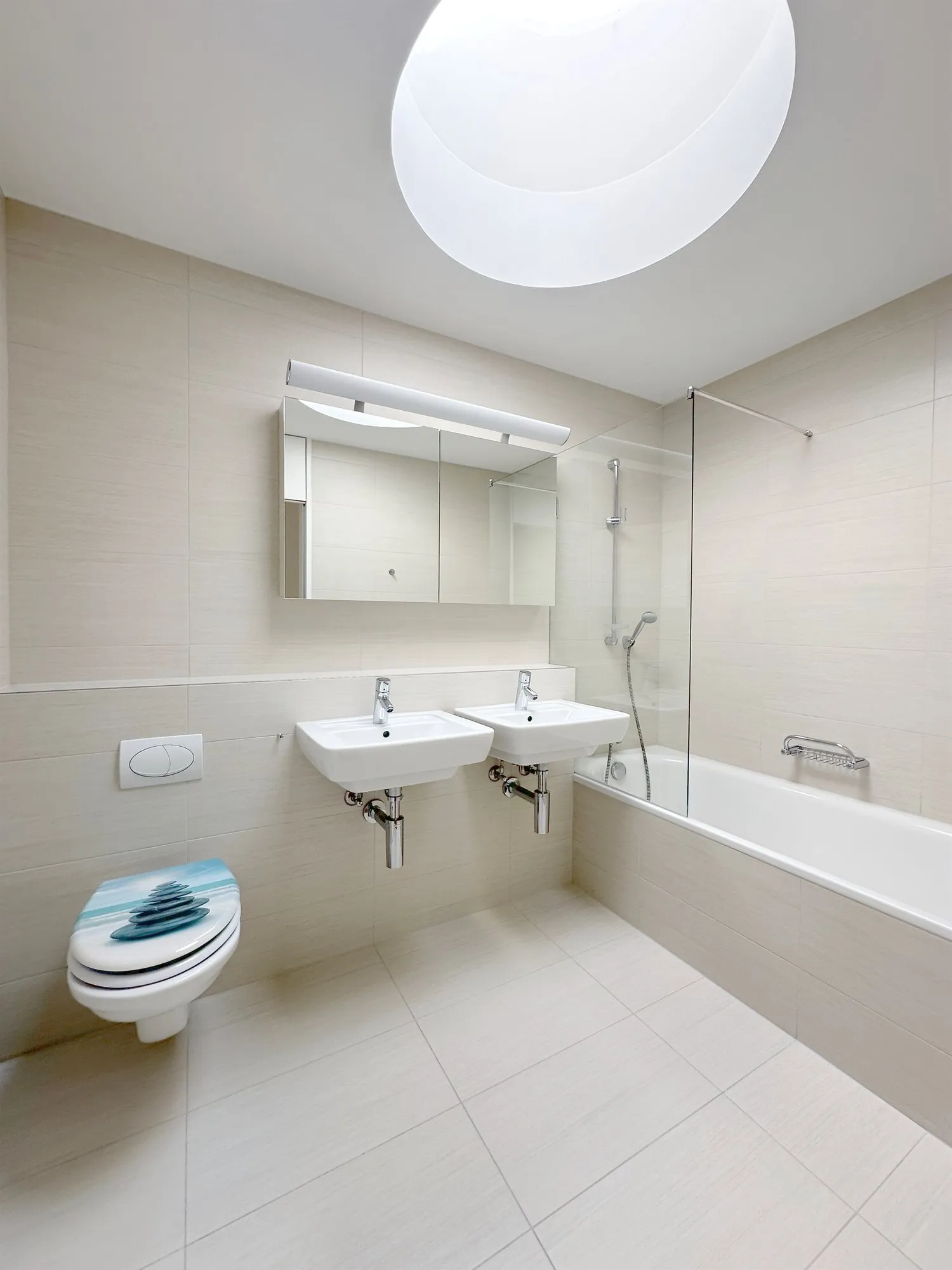 Exklusives Wohnen mit herrlicher Weitsicht auf die Berge und den See