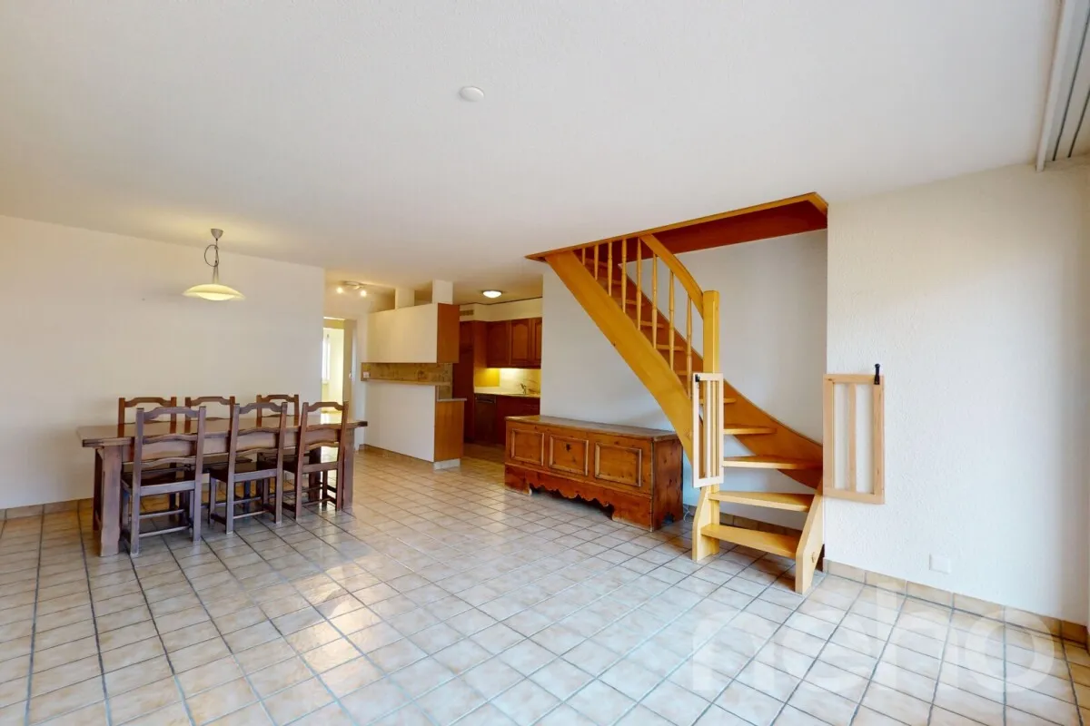 Charmant duplex familial en attique avec vue dégagée sur les montagnes