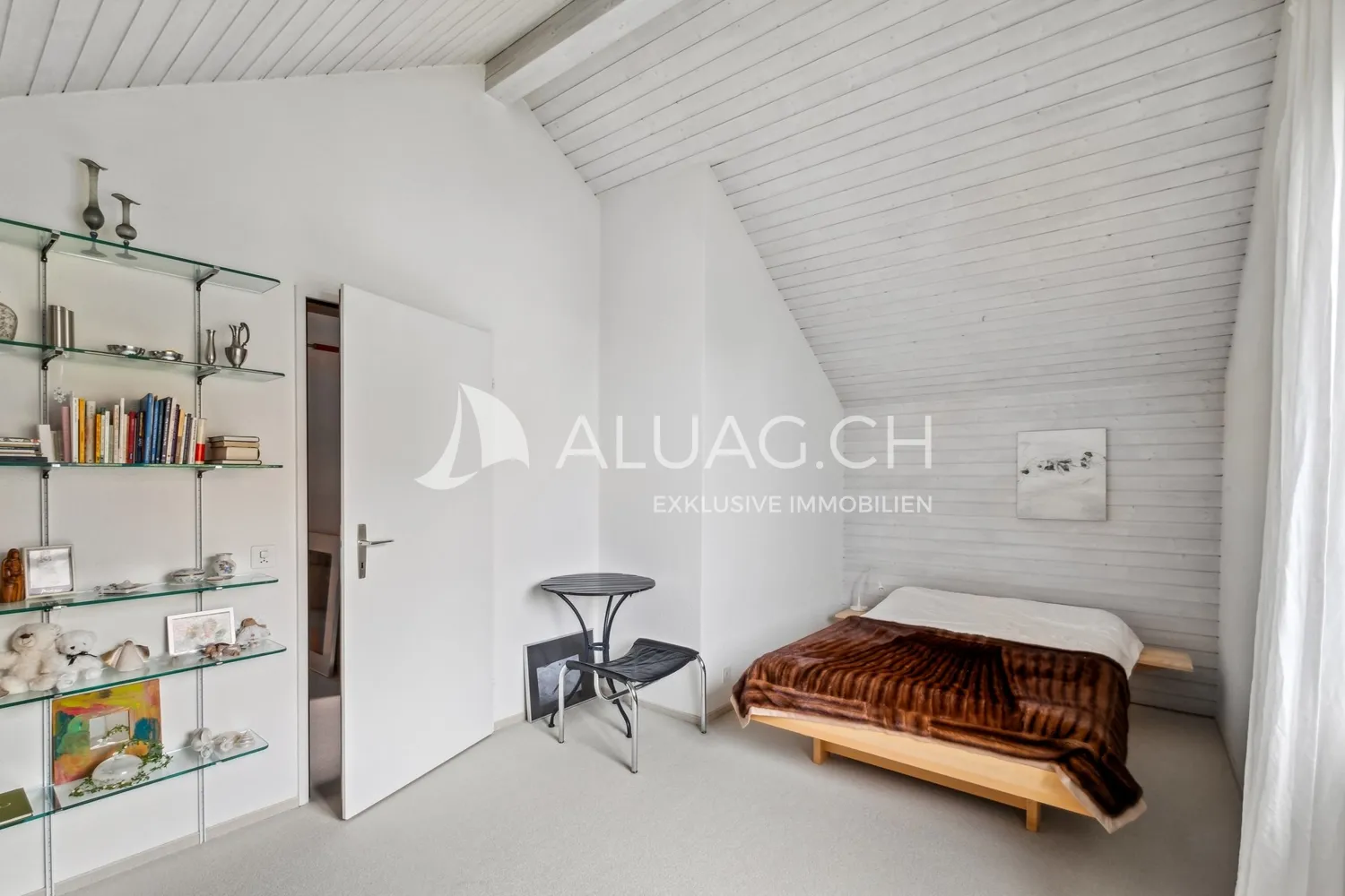 EINFAMILIENHAUS MIT UNVERBAUBARER SEESICHT