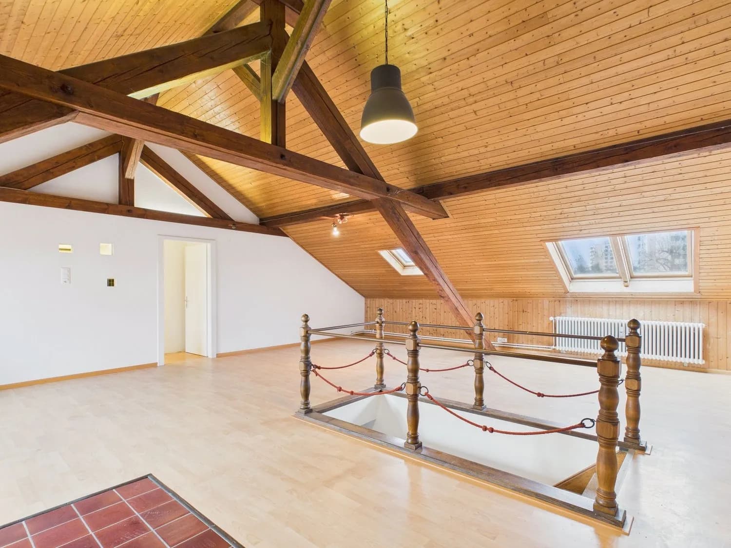 Attraktive und sehr grosse 173m2 Maisonette-Wohnung in Allschwil, BL - 24 Monate befristet bis Ende 2027